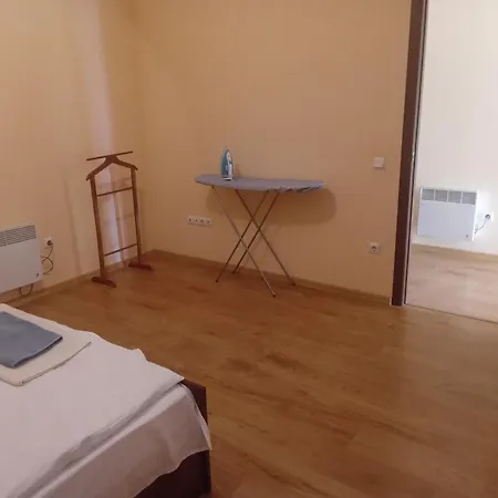 شقة Doba - центр 2 ком 7-8місць завжди тепла !