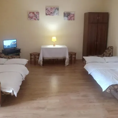 Doba - центр 2 ком 7-8місць завжди тепла !