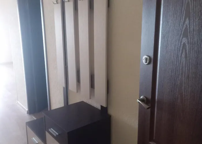 Doba - центр 2 ком 7-8місць завжди тепла ! Apartman Munkács
